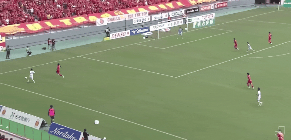 ⚽日职联半场:原辉绮中门框,名古屋鲸鱼暂0-0新潟天鹅