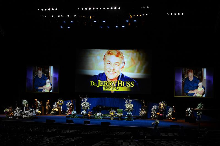 一问到底 | 售价100亿美元!易主后的湖人能否延续传奇?