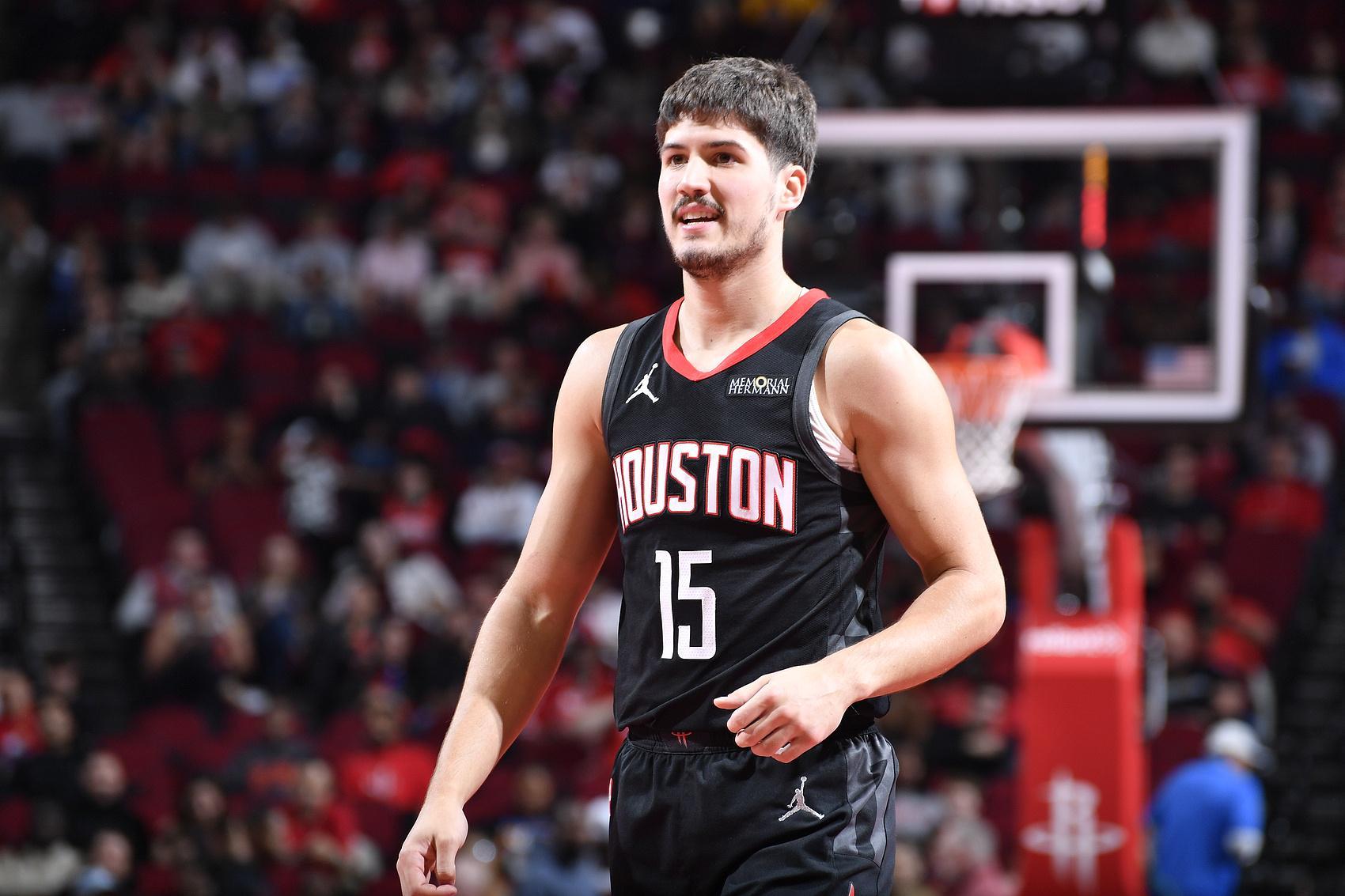 九游体育官网入口-自己新赛季和上赛季最大的不同是什么?谢泼德:我更自信了