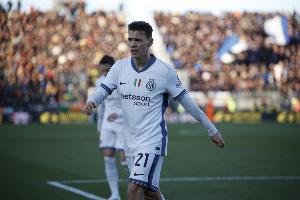 九游体育中国官网-阿斯拉尼：我们感到失望遗憾&amp;丢了太多分 8天后要赢一场重要比赛