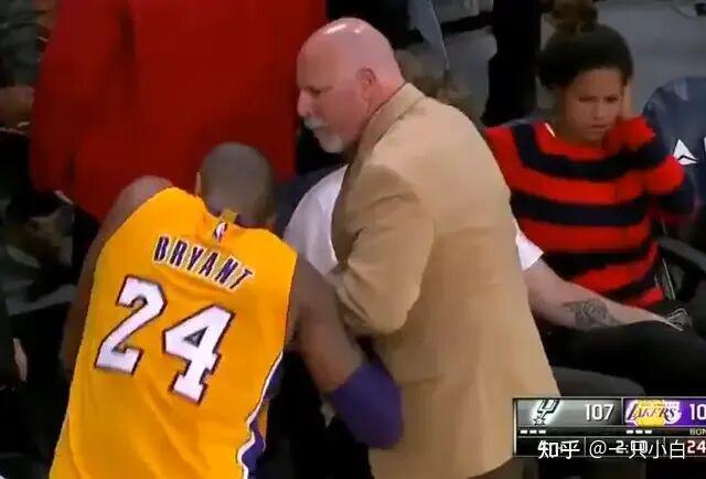 九游体育中国官网-NBA有哪些运动员拥有“非人类”的身材?