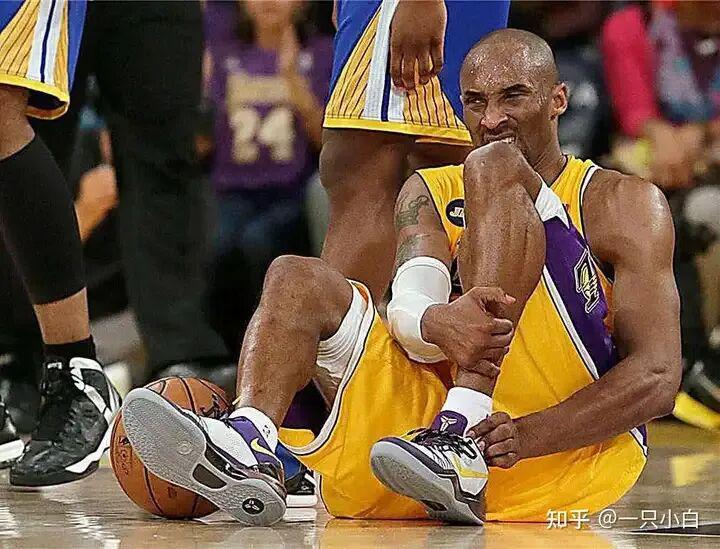 九游体育中国官网-NBA有哪些运动员拥有“非人类”的身材?