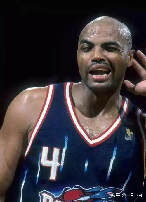九游体育中国官网-NBA有哪些运动员拥有“非人类”的身材?