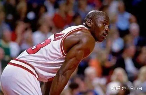 九游体育中国官网-NBA有哪些运动员拥有“非人类”的身材?