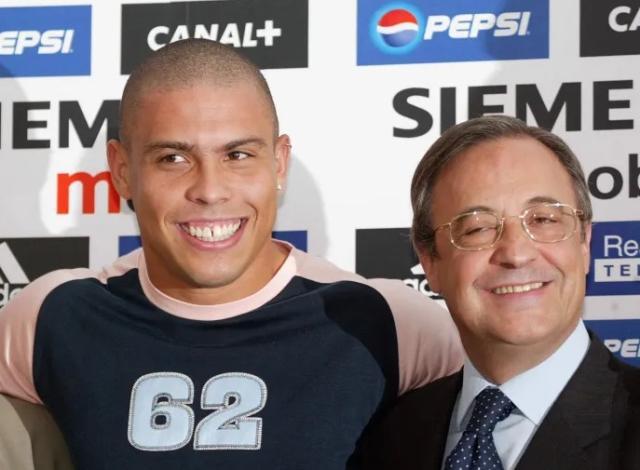 【趣闻】50名金发女郎“欢迎”皇马，老佛爷严防大罗