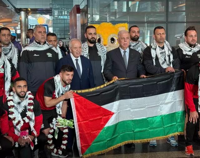 1704335693735092583.png 九游体育app-【亚洲杯倒计时8天】7队抵达多哈 10队扎堆阿联酋