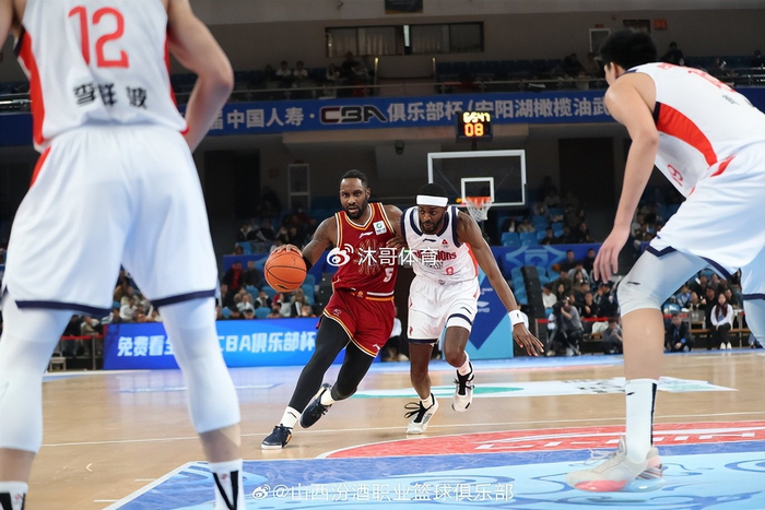 CBA俱乐部杯：诺威尔39分主导, 山西末节发威双杀广州3连胜晋级八强