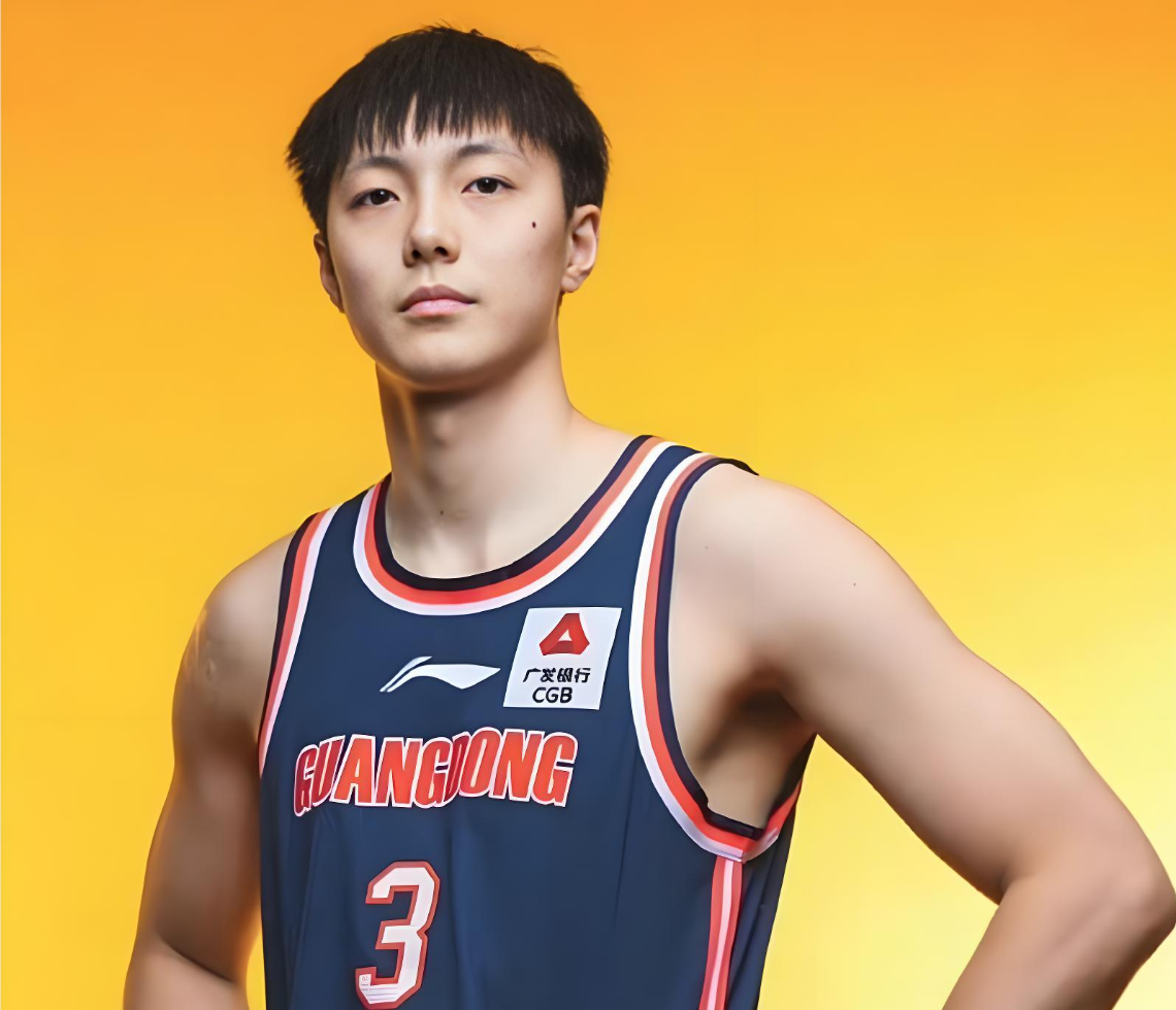 九游体育-输上海40分!杜锋有4个败笔,是广东队输球的主要因素