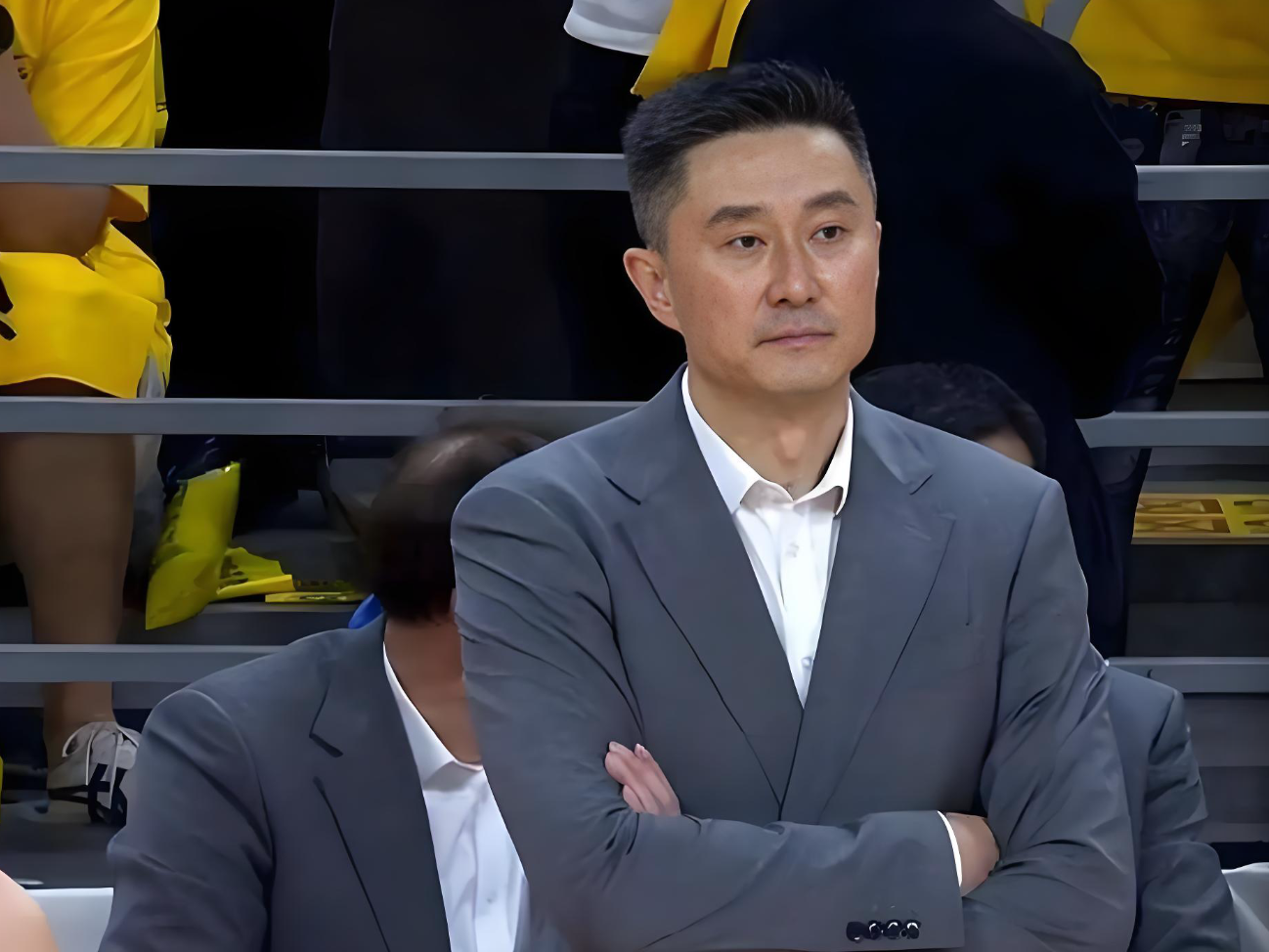 九游体育-输上海40分!杜锋有4个败笔,是广东队输球的主要因素