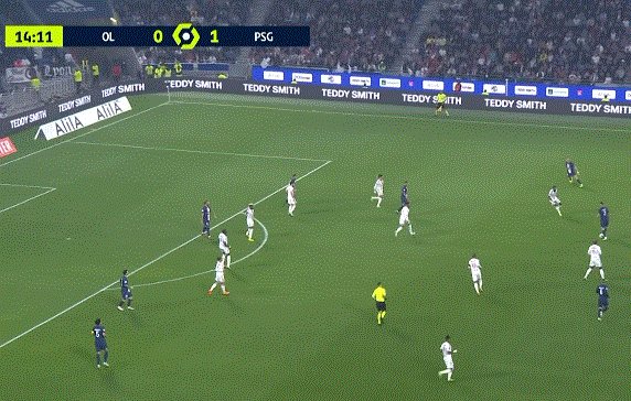 1663538182551027401.gif 九游体育中国官网-【法甲】梅西开场进球 巴黎1比0客胜里昂