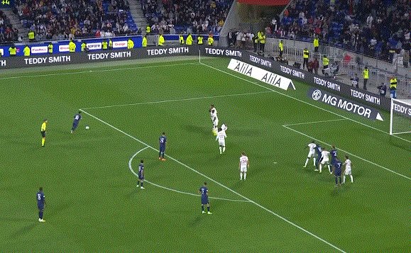 1663538508586086835.gif 九游体育中国官网-【法甲】梅西开场进球 巴黎1比0客胜里昂